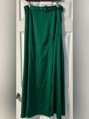 Fashion Nova Emerald Green A-Line Maxi Skirt with Belt